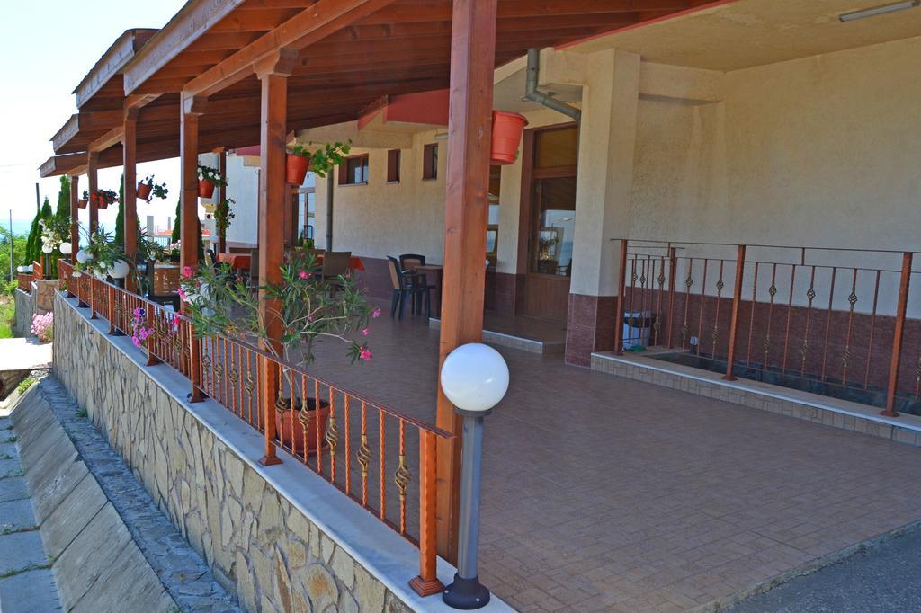 Svetlana Hotel Byala  Ngoại thất bức ảnh