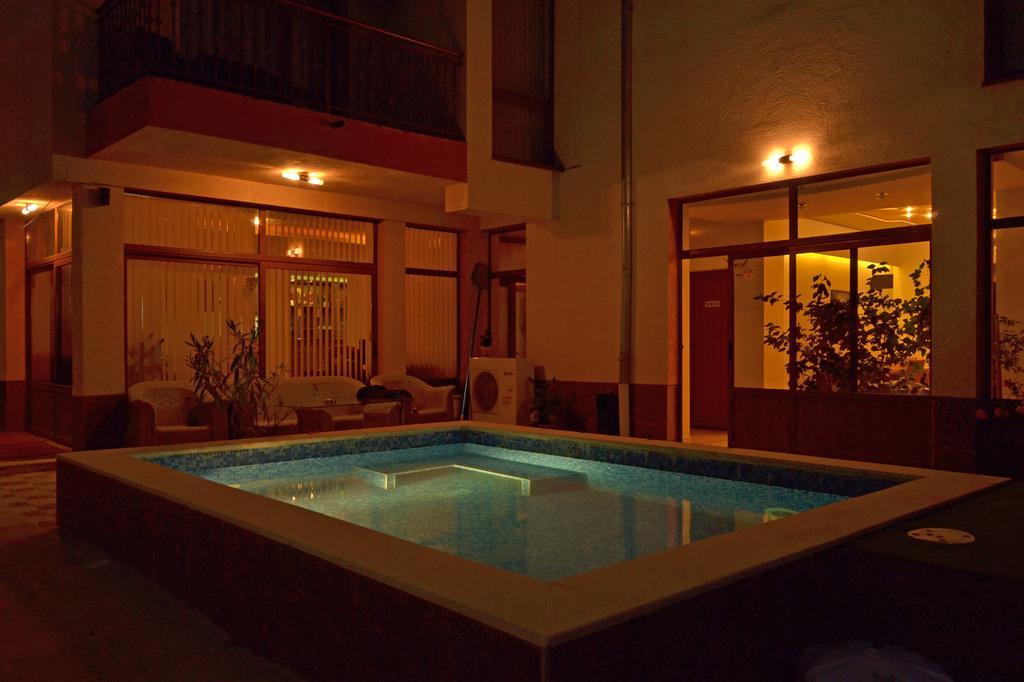 Svetlana Hotel Byala  Ngoại thất bức ảnh