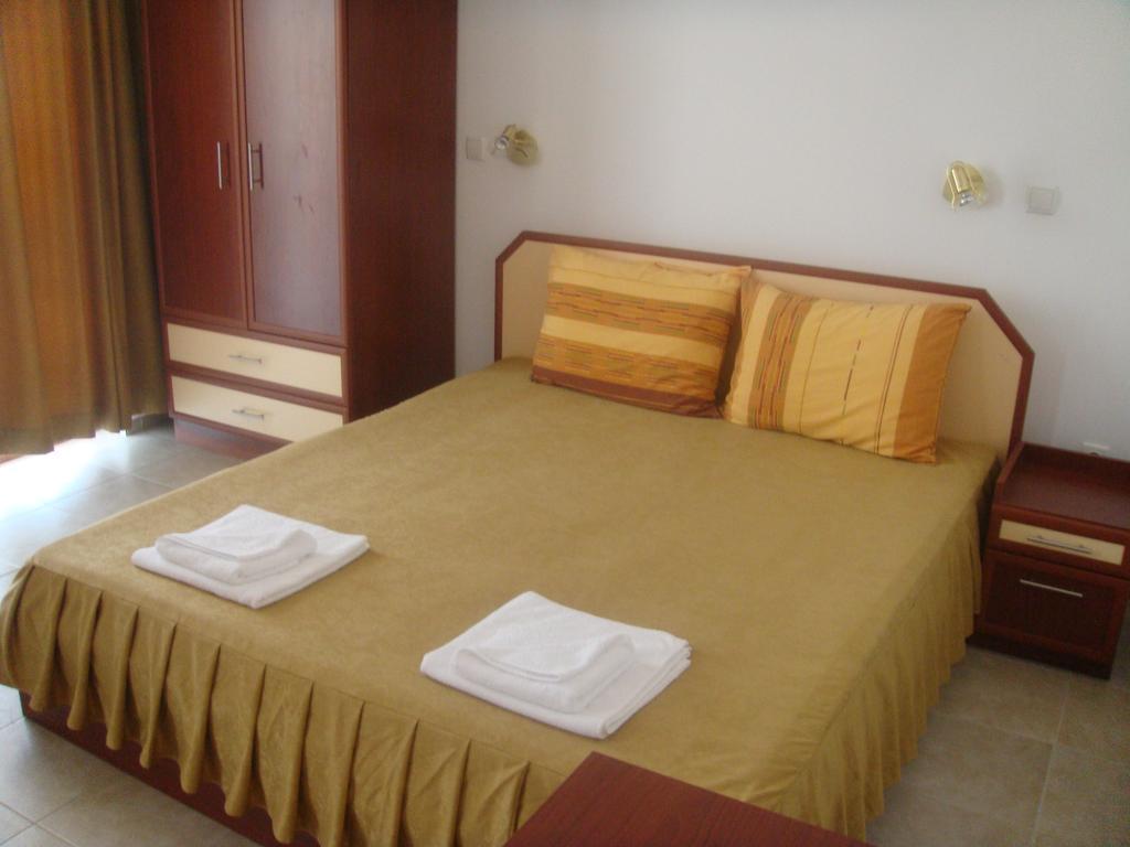 Svetlana Hotel Byala  Phòng bức ảnh